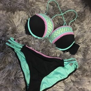 Target Shade & Shore bikini set